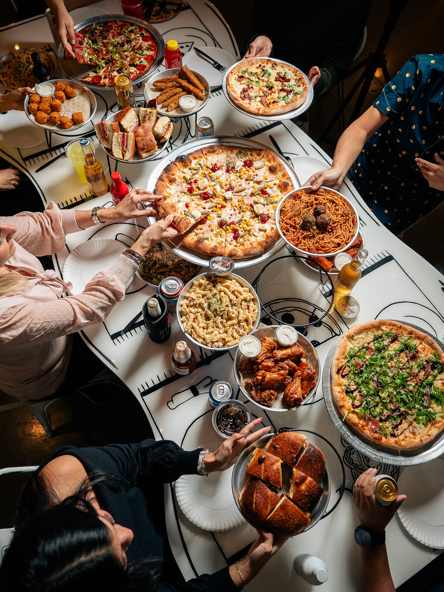 550 Pizzeria catering spread