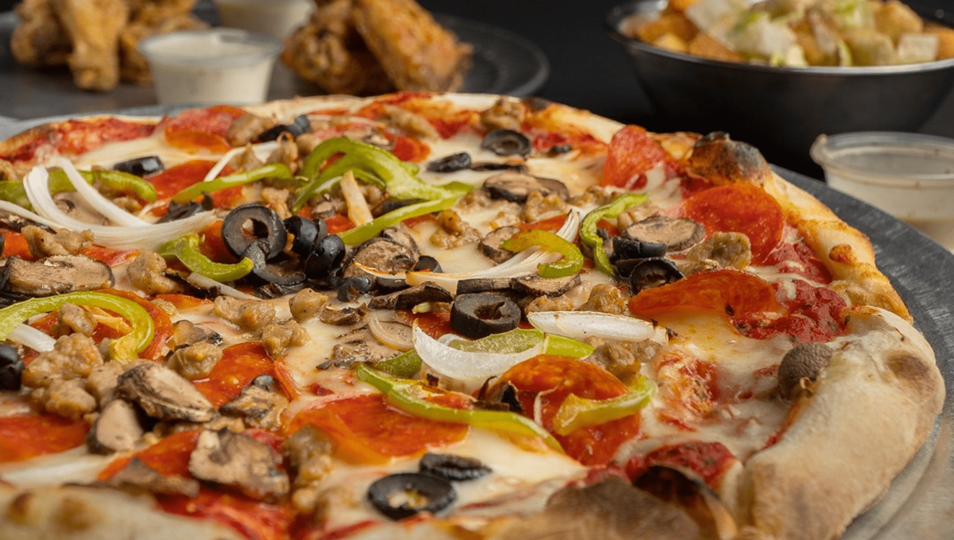 550 Pizzeria featured specialty pizza
